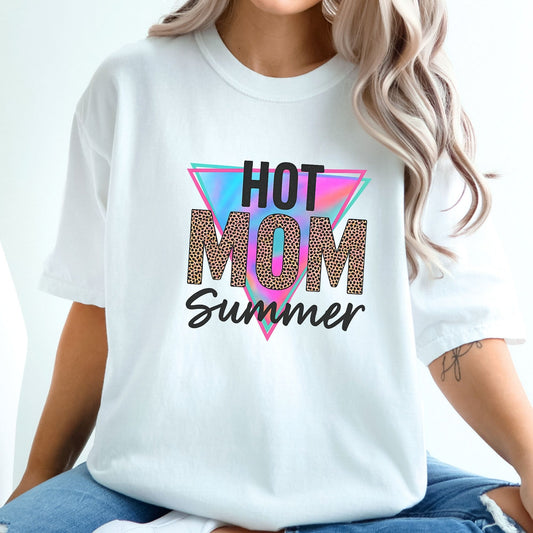 Hot Mom Summer Vibrant